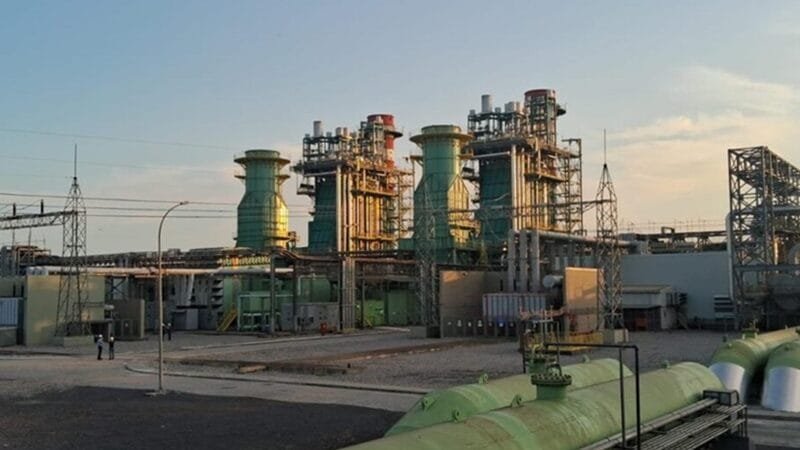 Empresa compra 12 usinas termoelétricas da Eletrobras