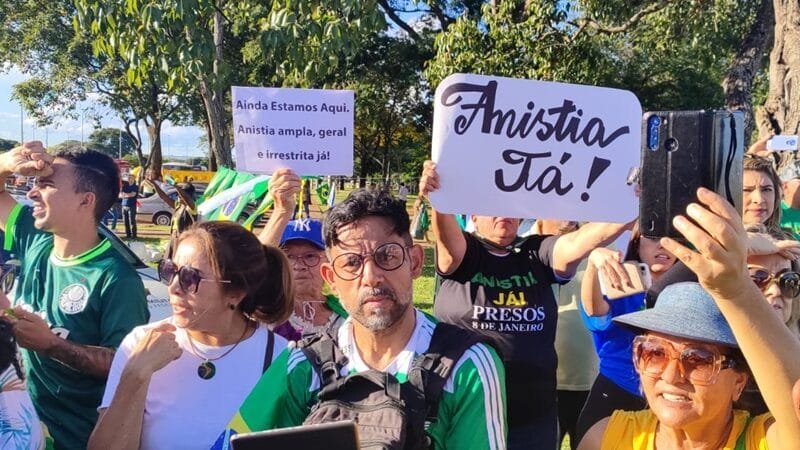 Manifestação pediu anistia aos condenados de 8 de janeiro