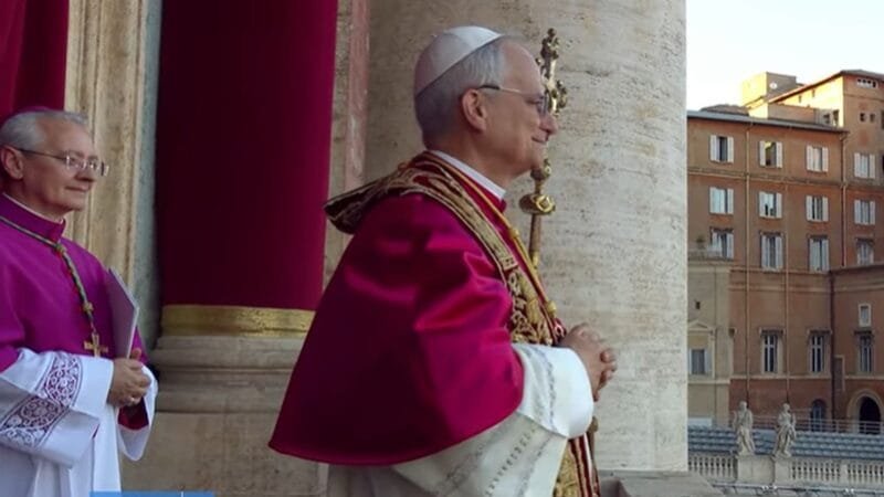 Leão décimo-quarto é o novo papa da Igreja Católica