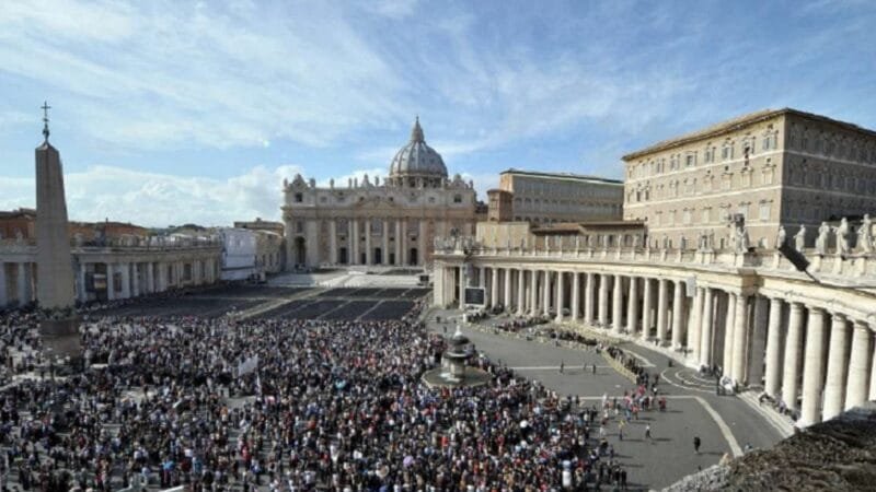 Vaticano acelera os preparativos para o conclave