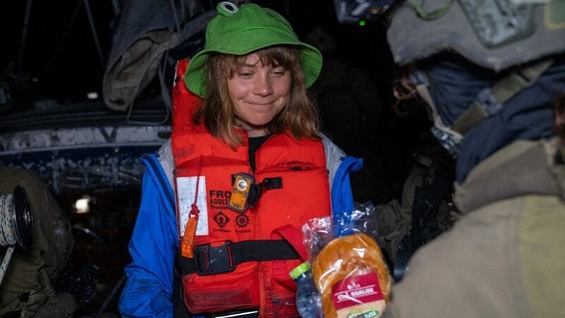 Sequestro de barco humanitário gera críticas contra Israel