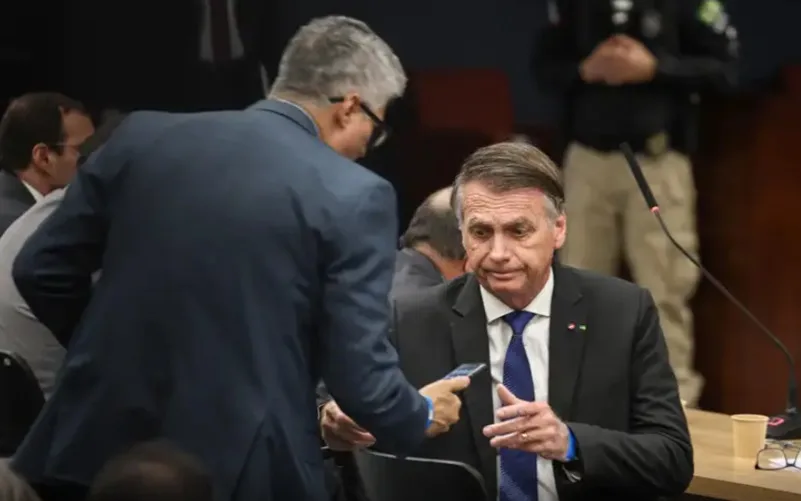 Ministro nega outro pedido de prisão domiciliar para Bolsonaro