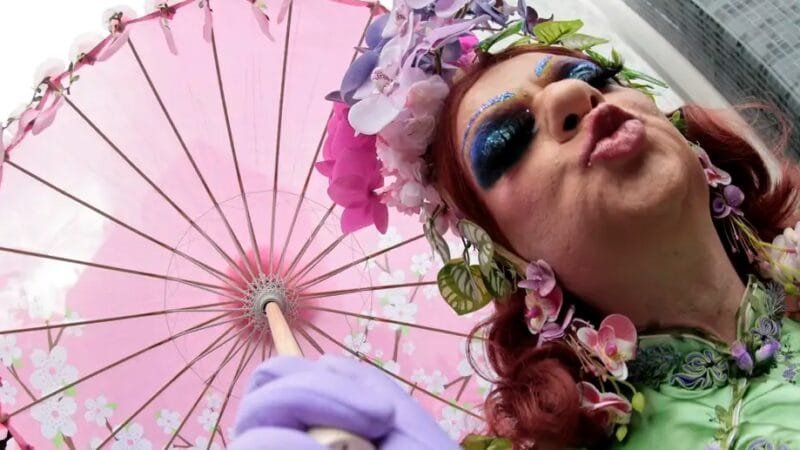 Mey Ling desfilou na 29ª Parada do Orgulho LGBT+ pela principal avenida de São Paulo/Paulo Pinto/Agência Brasil