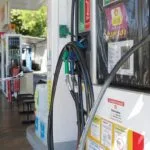 Governo zera PIS/Cofins da gasolina para conter preços