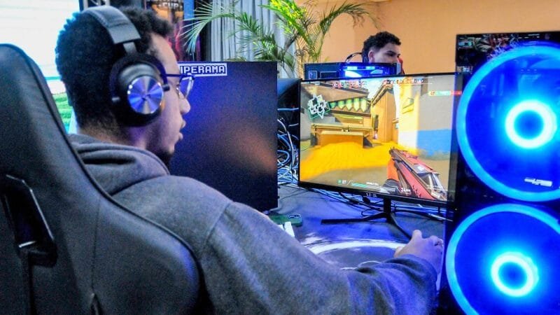 Competições e estrutura para os jogadores no circuito do e-sports do Cerradp Cup na cidade de Taguatinga/Lúcio Bernardo Jr./Agência Brasília