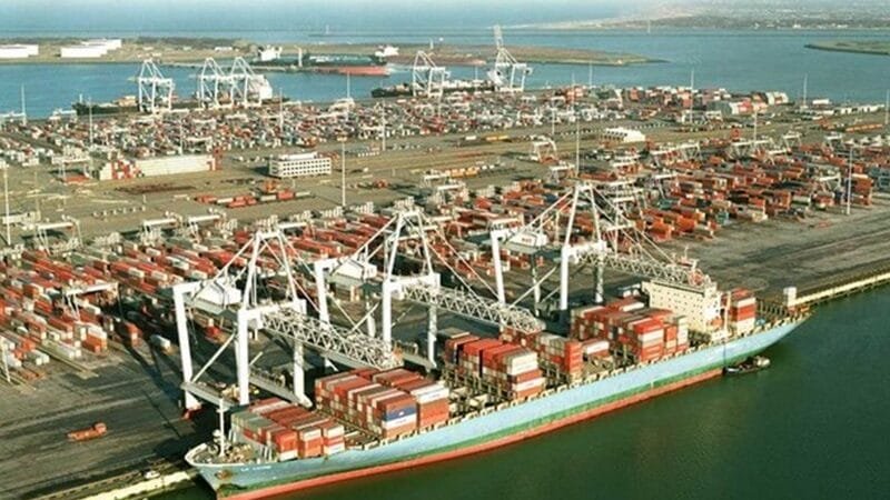 Maior porto da Europa se prepara para a guerra