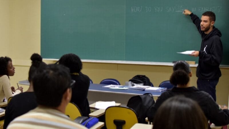 Federal de Juiz de Fora fará concurso para professor