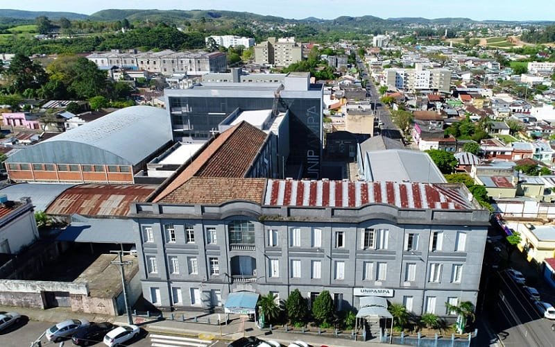 Universidade Federal do Pampa prédio Misto Brasil