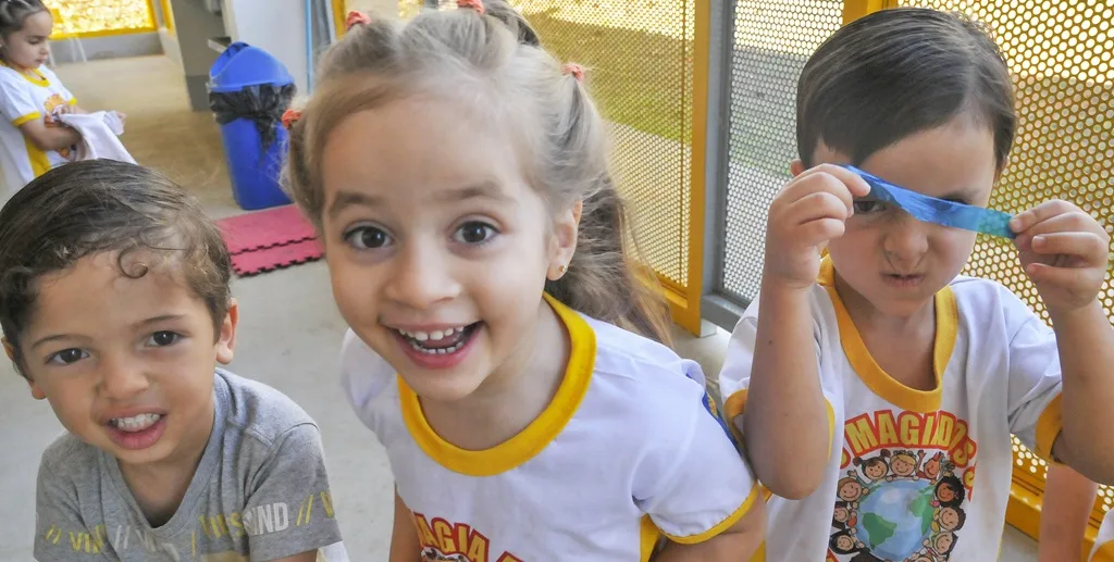 Crianças creche Vila TeleBrasília Misto Brasil