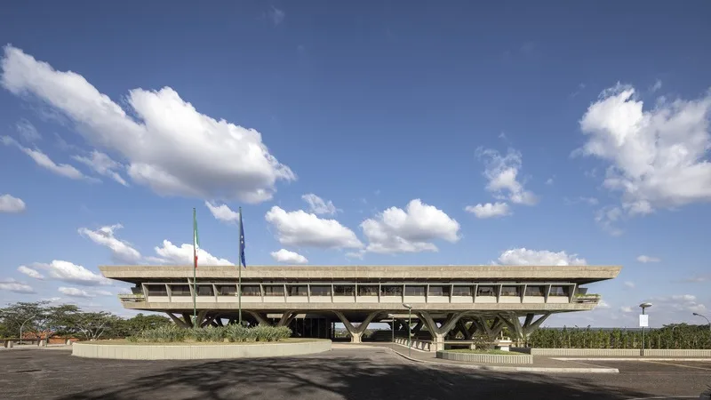 Embaixada da Itália contrata assistente administrativo