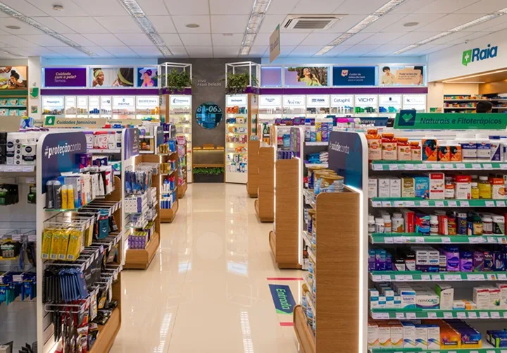 Medicamentos podem variar mais de 2.400% em farmácias de SP