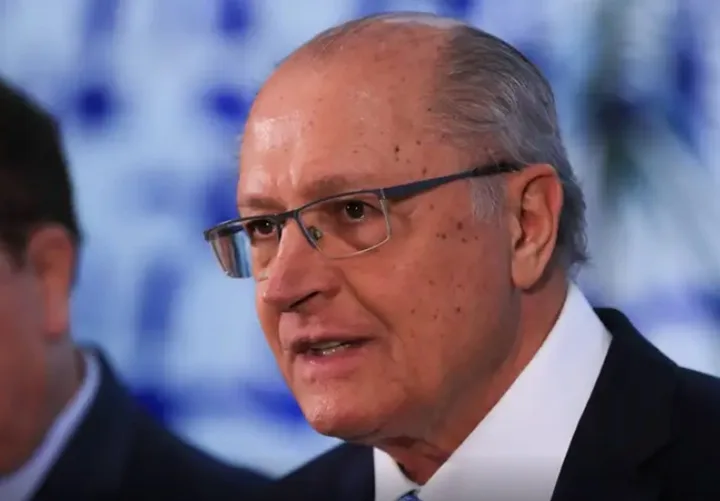 Brasil prepara pacote aos exportadores e avalia reciprocidade