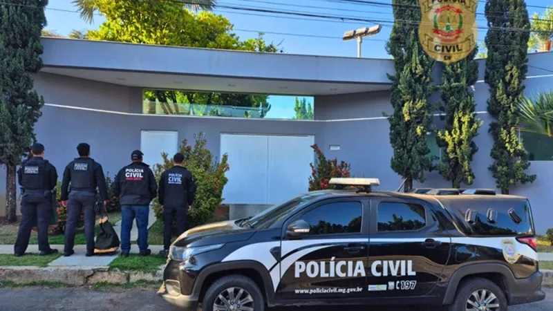 Megaoperação sequestra helicóptero, avião e carros