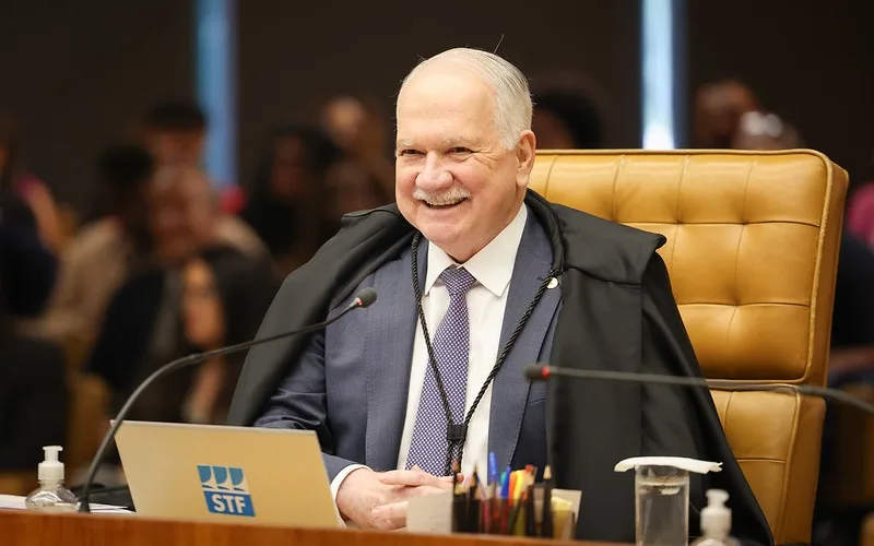 STF ministro Edson Fachin Misto Brasil