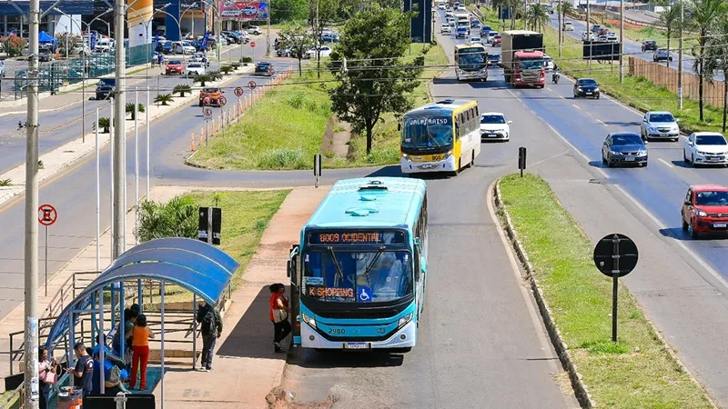 Governadores pedem para adiar reajuste das passagens de ônibus