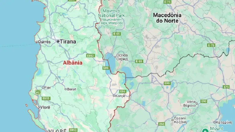 Albânia pode ser uma sociedade sem dinheiro em espécie