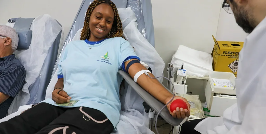 Doação de sangue estudante Hemocentro Misto Brasil