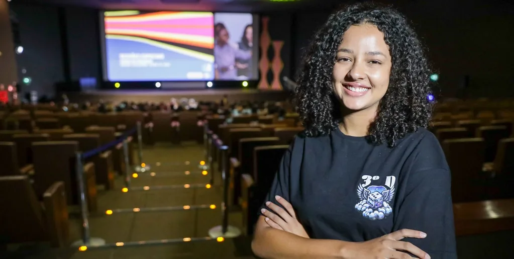 Estudante Ana Clara Cardfoso Festival de Cinema Misto Brasil