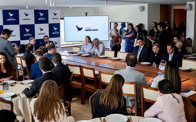 Frentes parlamentares encontro almoçco Misto Brasil