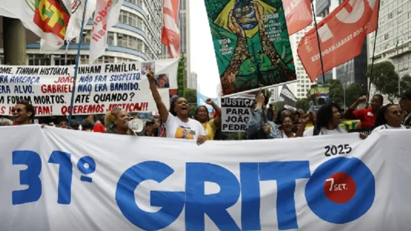 Manifestações marcam o 7 de Setembro contra e a favor da anistia