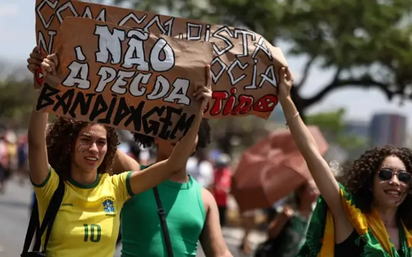 Manifestações contra a anistia Brasília Misto Brasil