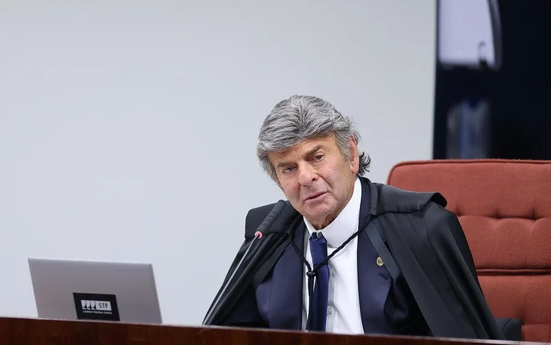 Ministro Luiz Fux STF julgamento Misto Brasil