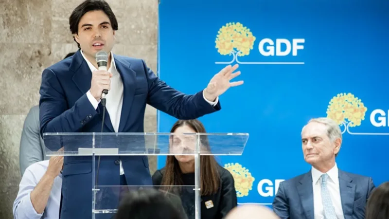 Ibaneis cria mais uma secretaria para atender a Paulo Octávio