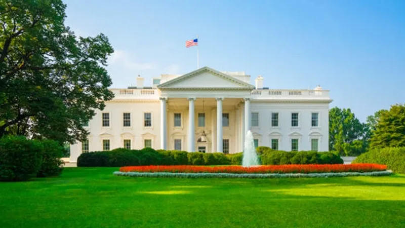 EUA comprou e anexou outros territórios