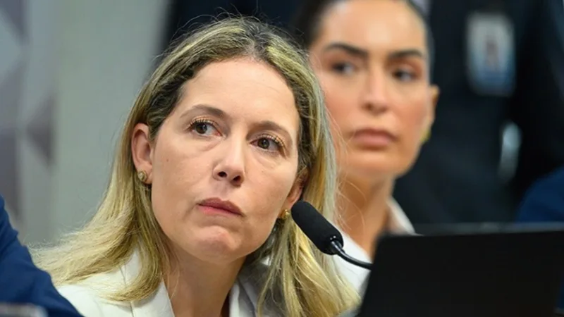 Parlamentares criticam silêncio de médica em CPMI