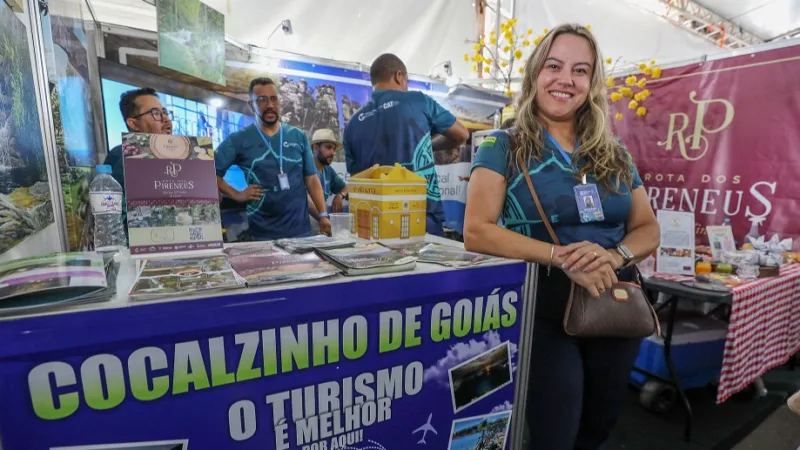 Expositora mostra seus produtos de Cocalzinho de Goiás na feira #NoEntornoTem que reúne os servidos e a produção do DF/Paulo H. Carvalho/Agência Brasil