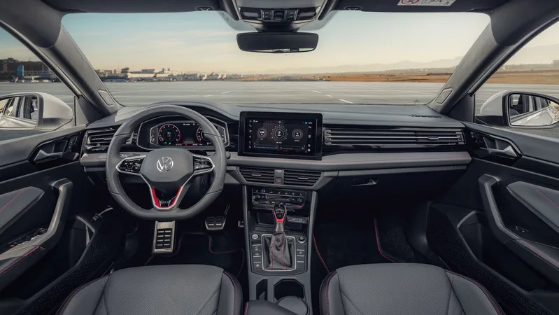 Novo sedã esportivo chega ao mercado neste sábado