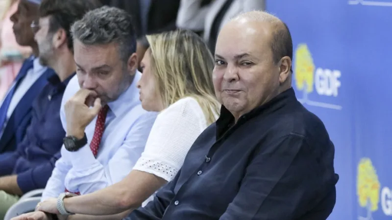 Ibaneis Rocha, Celina Leão e Gustavo Franco durante solenidade de sanção da nova lei dos quiosques realizada no Palácio do Buriti/Renato Alves/Agência Brasília