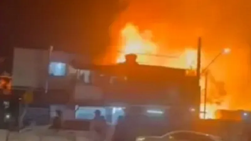 Incêndio em favela de São Paulo queimou 20 casas