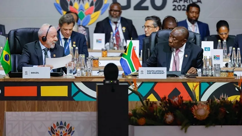 Lula da Silva não comenta prisão de Bolsonaro