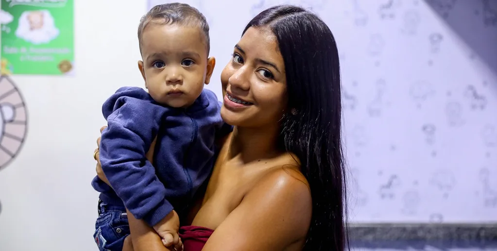 Mãe filho Stephane Souza DF Misto Brasil