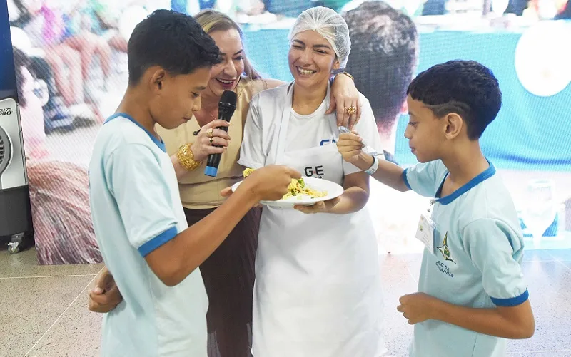 Merendeira concurso rede pública DF Misto Brasil