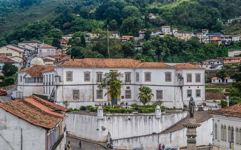 Federal de Ouro Preto vai contratar 50 professores