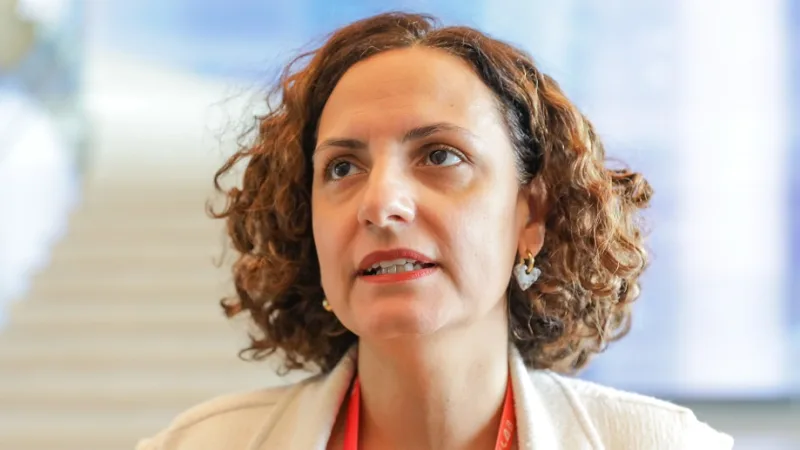 Carolina Villas Boas coordena as exposições e ações culturais do Sesi Lab, que fica na área central de Brasília/Tony Oliveira/Agência Brasília