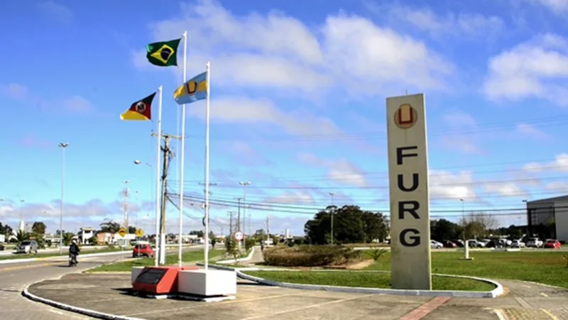 Universidade Federal do Rio Grande tem vaga para professor