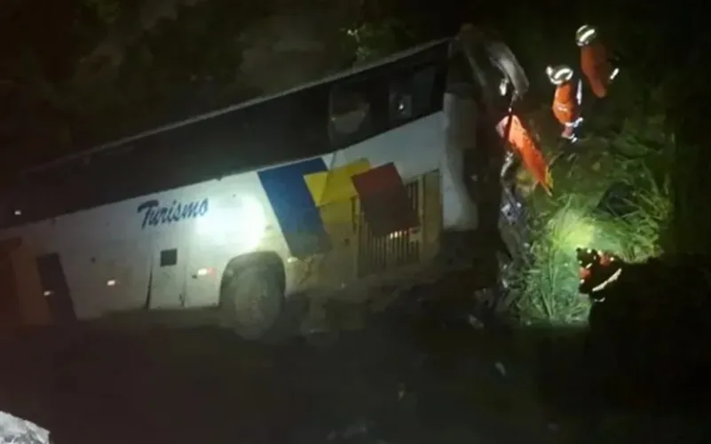 Vítimas de acidente com ônibus em Alexânia continuan internadas