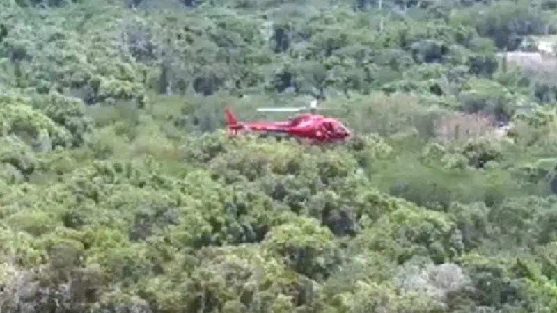 Queda de helicóptero provoca a morte de três pessoas