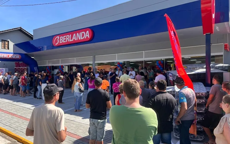 Rede de varejo Berlanda SC Misto Brasil