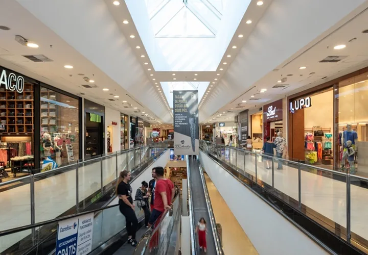 Shoppings esperam vender 2% a mais no Dia dos Namorados