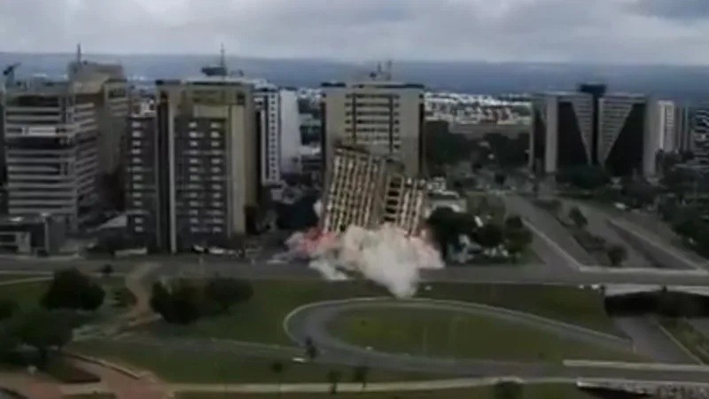 Prédio do Torre vai abaixo em menos de 15 segundos