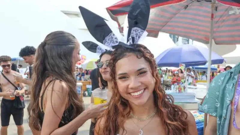 Aparelhinho completa 15 anos. Bloco do Amor ganha espaço