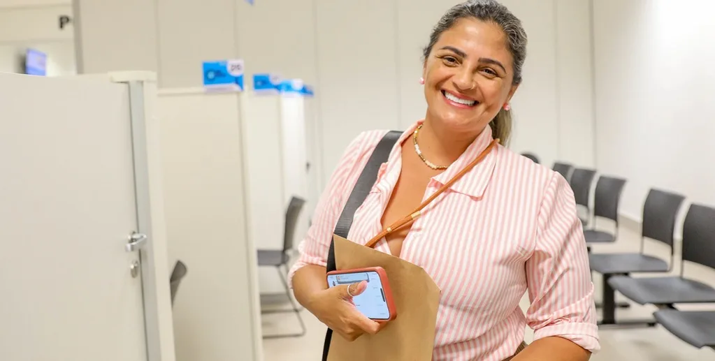 Kadima Teixeira precisou dos serviços do Na Hora Empresarial, no Venâncio Shopping, e resolveu logo a sua demanda/Joel Rodrigues/Agência Brasília