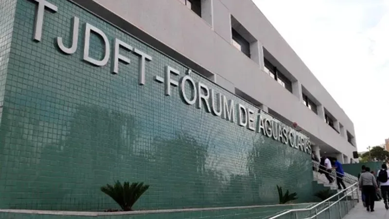 Médico condenado a 45 anos pela morte da mãe