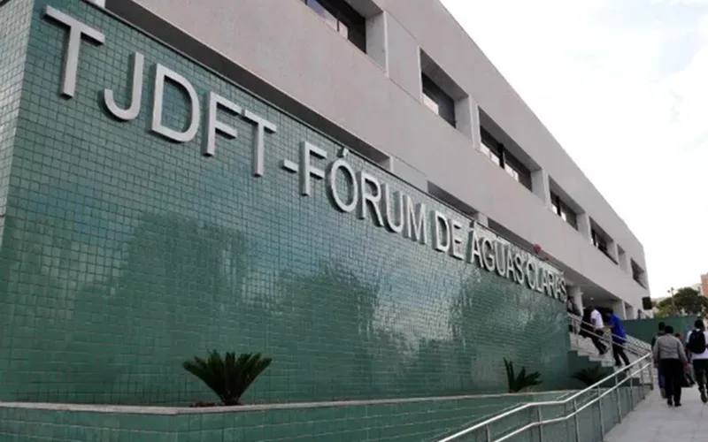 Médico condenado a 45 anos pela morte da mãe