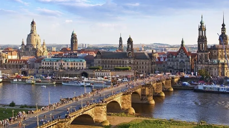 Bomba da Segunda Guerra obriga evacuação de 18 mil pessoas