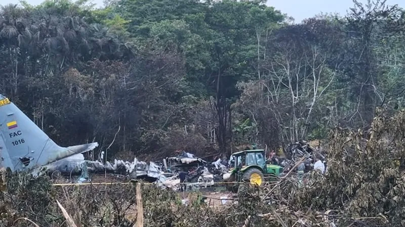 Colômbia decretou luto pelos 69 mortos na queda de avião